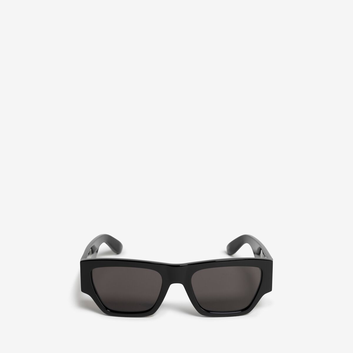 Alexander Mcqueen Mc Queen Angled Rectangular Sunglasses In Black/smoke