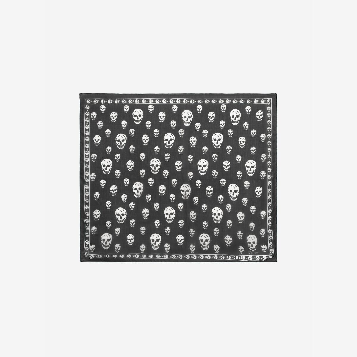Alexander Mcqueen Skull Printed Frayed-edge Scarf In Black