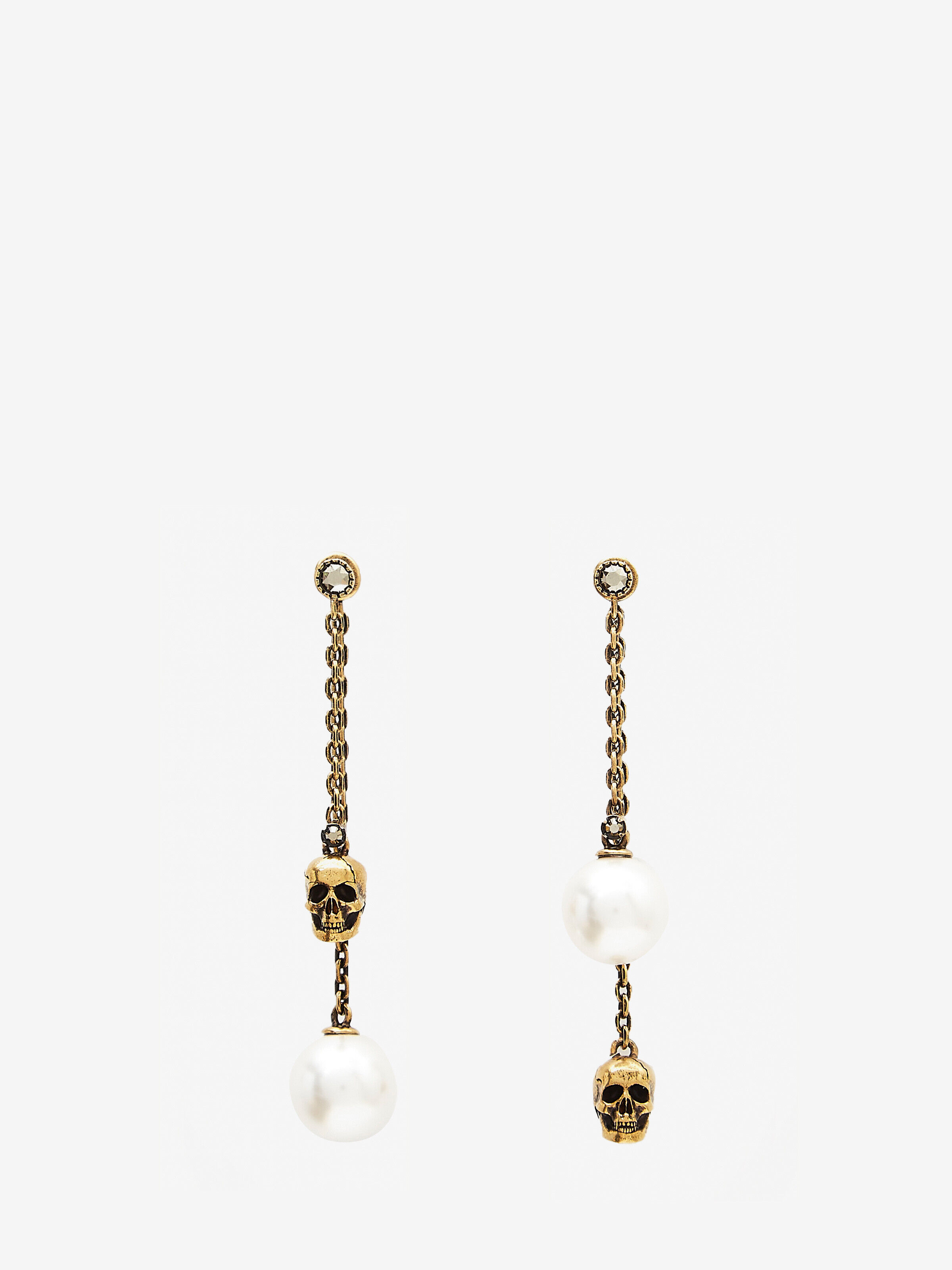 Alexander McQueen Women's Gold Pearl-like Skull Chain Drop Earring (Brass)