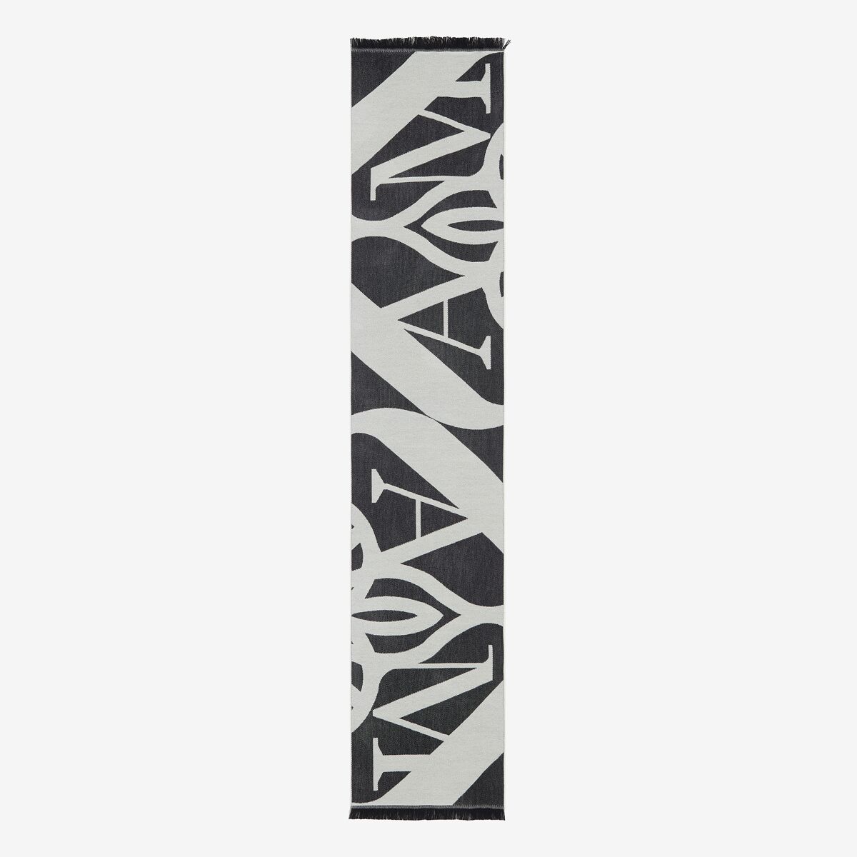 Alexander Mcqueen Exploded Seal Logo Scarf In Ivory/black