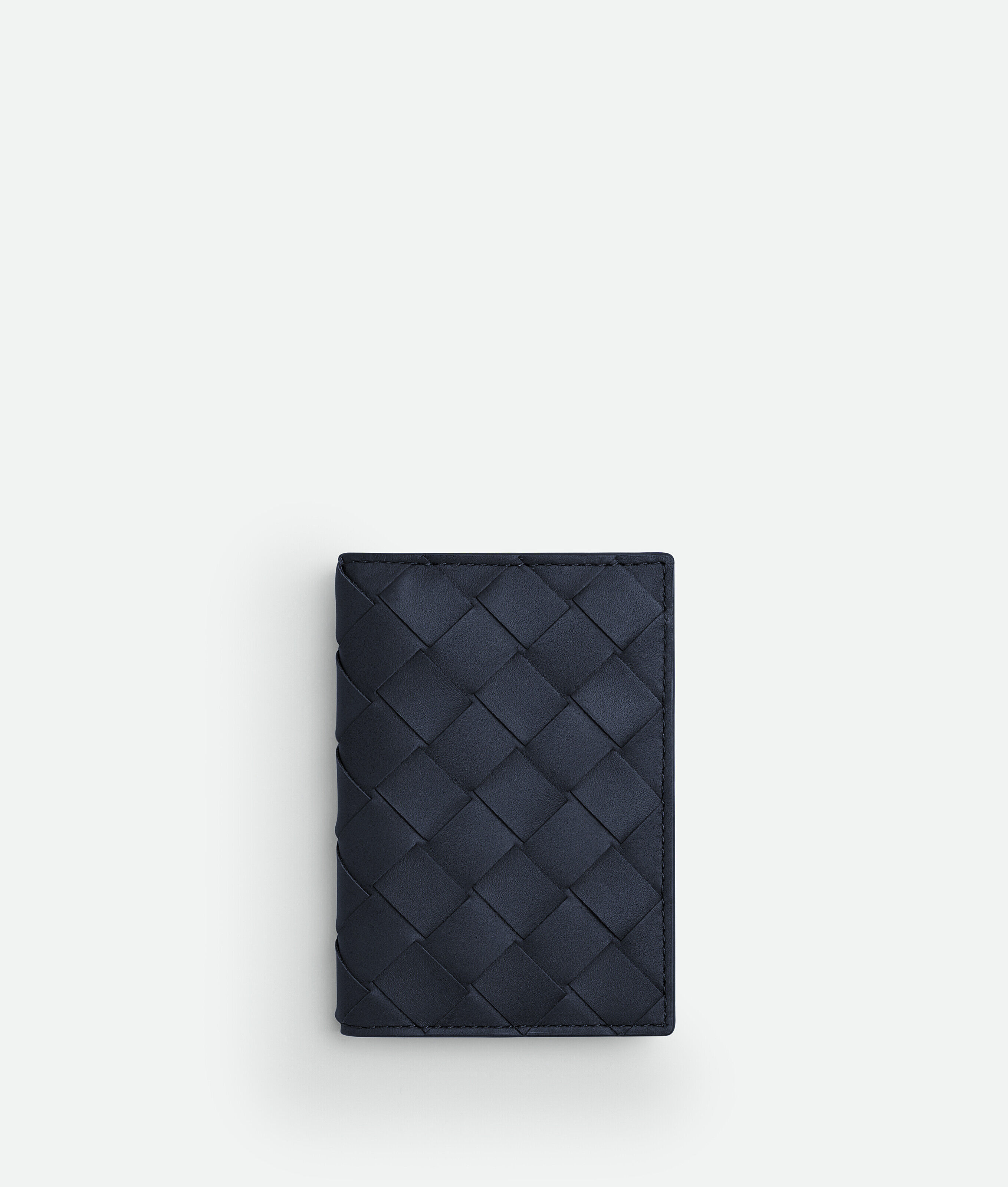 Bottega Veneta Leather Intrecciato Passport Holder In Green